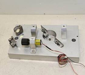 9871 Coherent New Focus Laser Dye Test Fixture W 2x Mounts 1mw And Optics