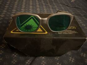 00.268.00 Laser Vision Glasses/goggles Made In Germany Vlt 50% Light Green Vintage B