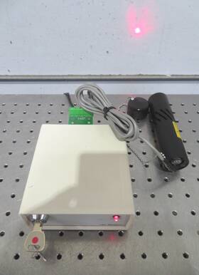 Lpms-5-110 Newport Lqc658-30c C198090 Laser Diode 658nm 30.0mw Control Unit