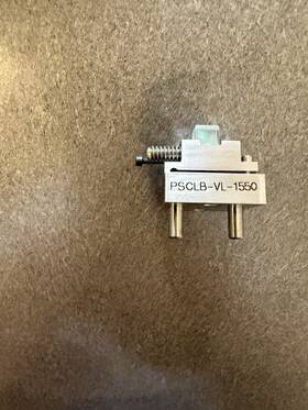 Psclb-vl-1550 Thorlabs Polarizing Fiberbench Beamsplitter Mod Vertical Left 1200-1600 Nm